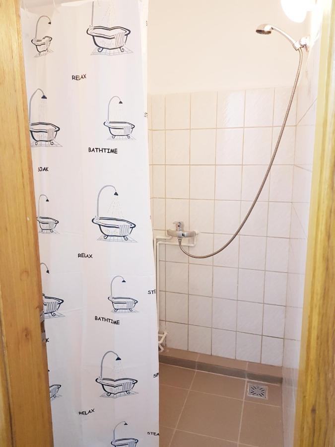 Sleep Inn Hostel Бухарест Экстерьер фото