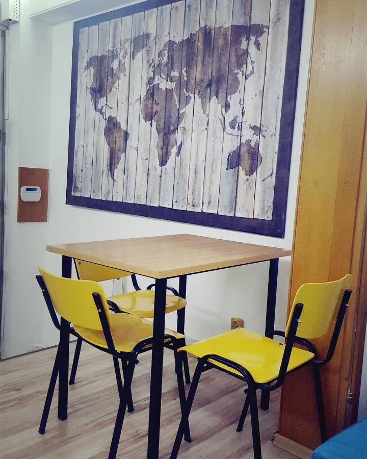 Sleep Inn Hostel Бухарест Экстерьер фото