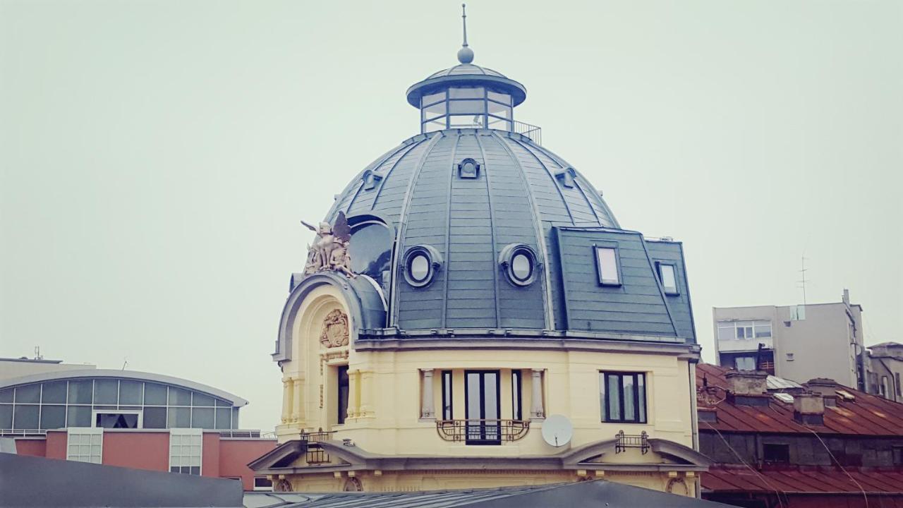 Sleep Inn Hostel Бухарест Экстерьер фото